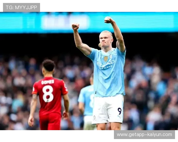 哈兰德：从点球失利到头球破门，射手自我救赎